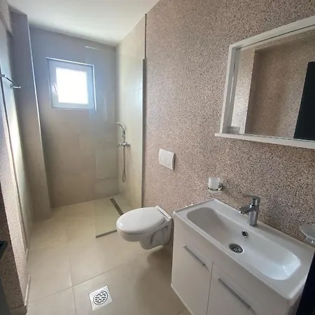 Forest Ohrid Apartment *